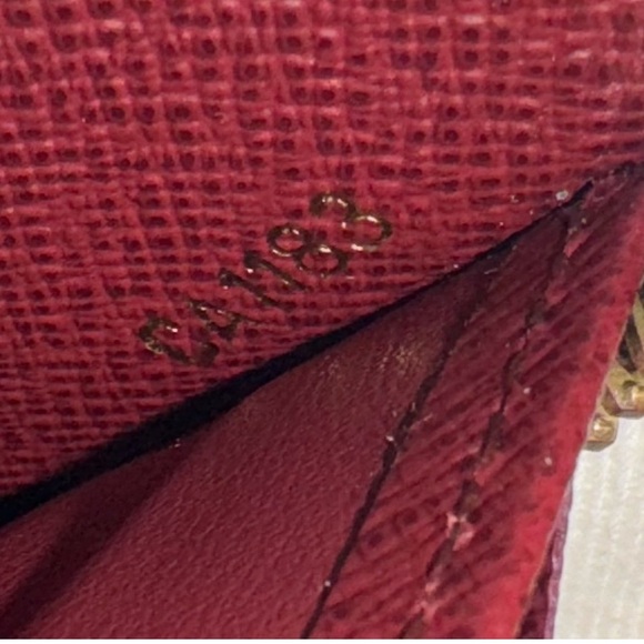 LOUIS VUITTON DAMIER EBENE PAILLETTES SEQUIN ZIPPY WALLET - Picture 4 of 7